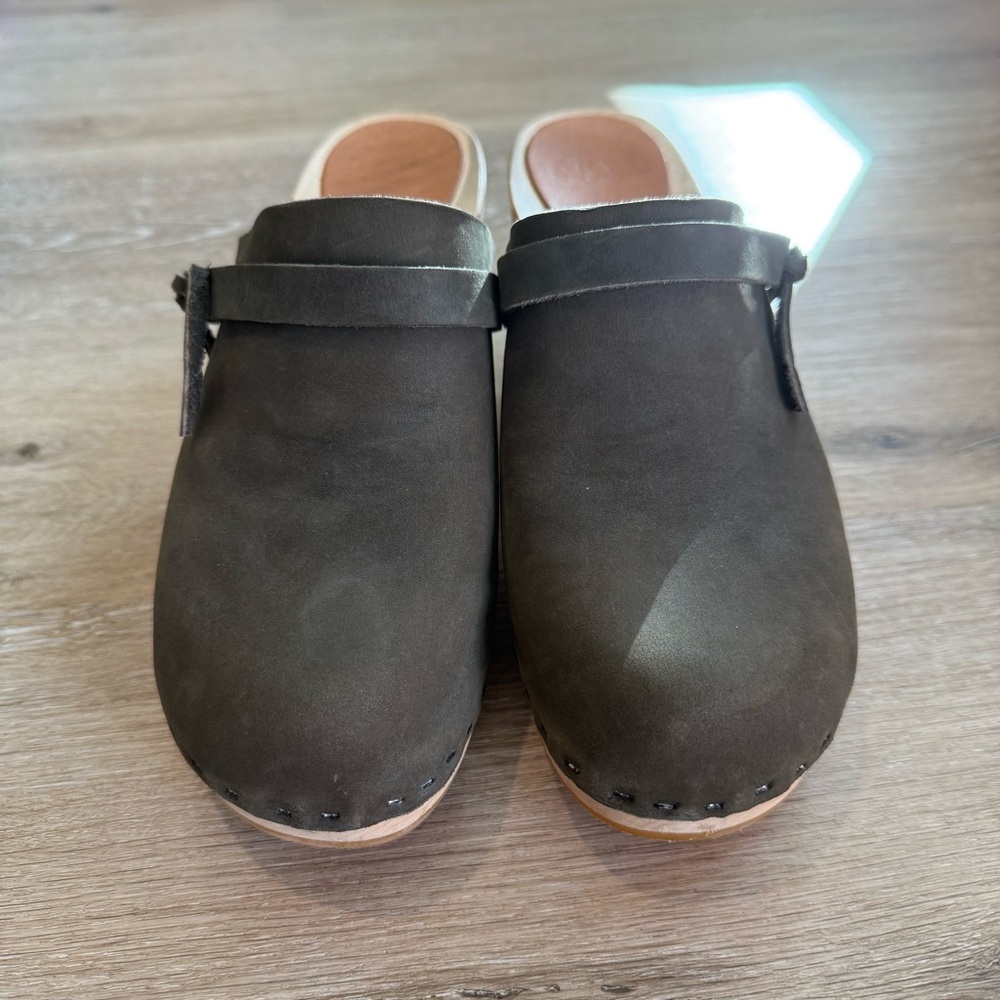 BRYR | Charlotte High Heel in Charcoal Nubuck, Size 40 - Picture 6 of 8